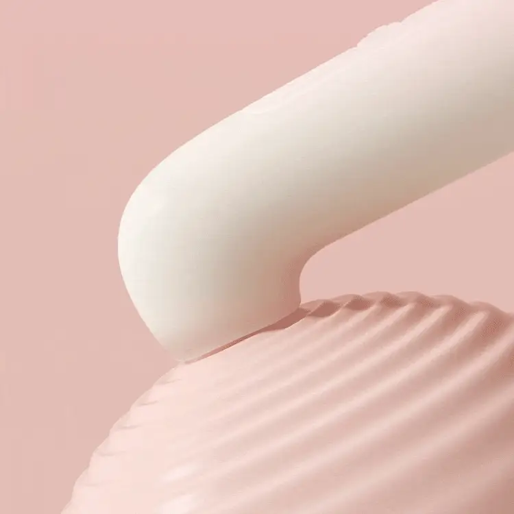 Clit Sucking & Thrusting G-Spot Vibrator